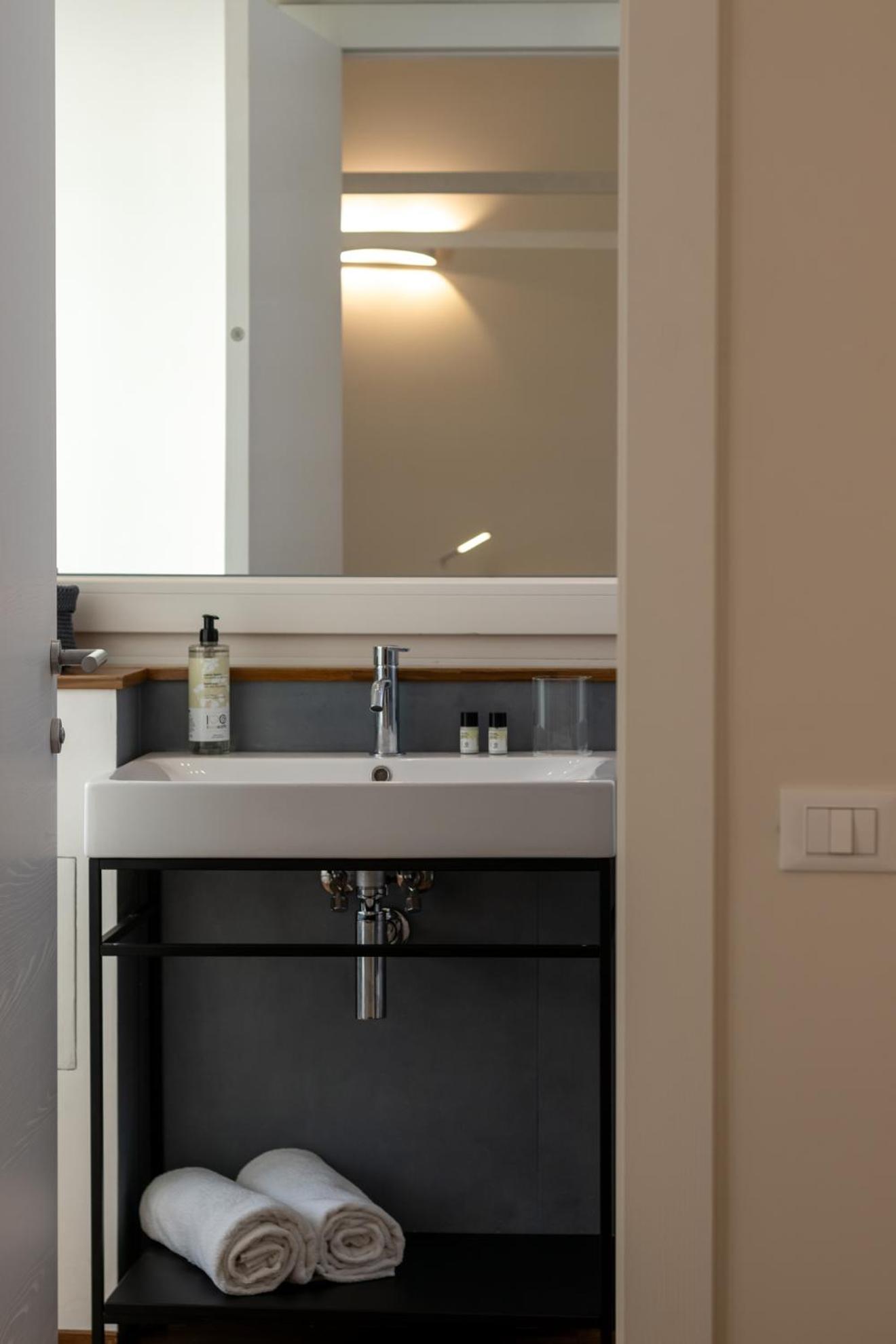 Il Faro Luxury Rooms & Lounge La Spezia Ngoại thất bức ảnh